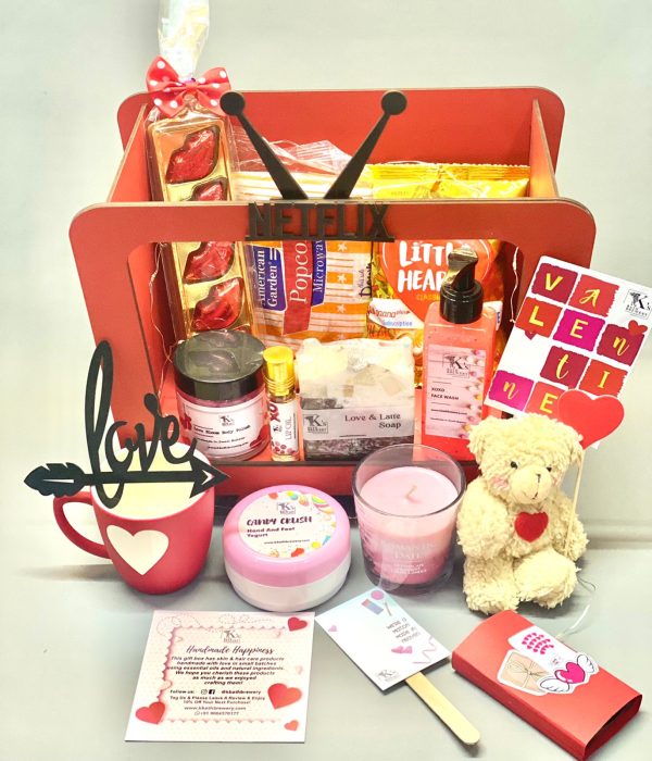 Netflix and Chill Hamper (Her)