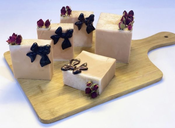 Sandalwood & Coconut Milk Soap (150ml)