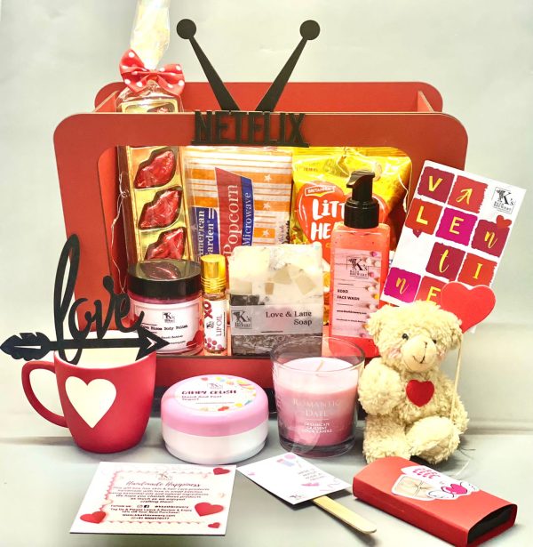 Netflix and Chill Hamper (Her)