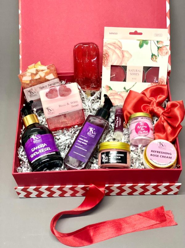 Rose and Wine Hamper